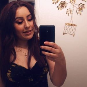 Meet your Posher, Ana